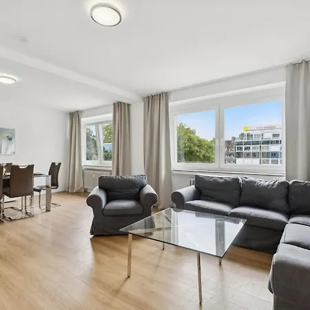 Messe 3 Schlafzimmer mit Parkplatz&Balkon
